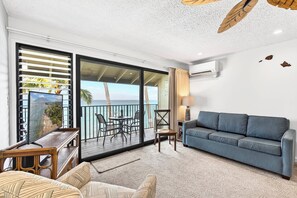 Smart TV - Direct Oceanfront Bliss - Brand New Studio Arrival (Lahaina)