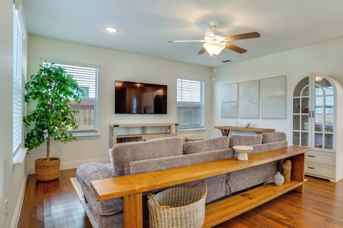 TCU + Game Day Home Base! 4 Mi to Dtwn Fort Worth