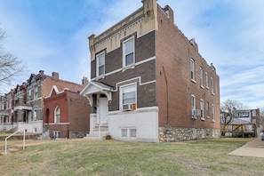Apartment (1 Bedroom) | Interior - Walk to Carondelet Park: Quiet Couple's Getaway (St. Louis)