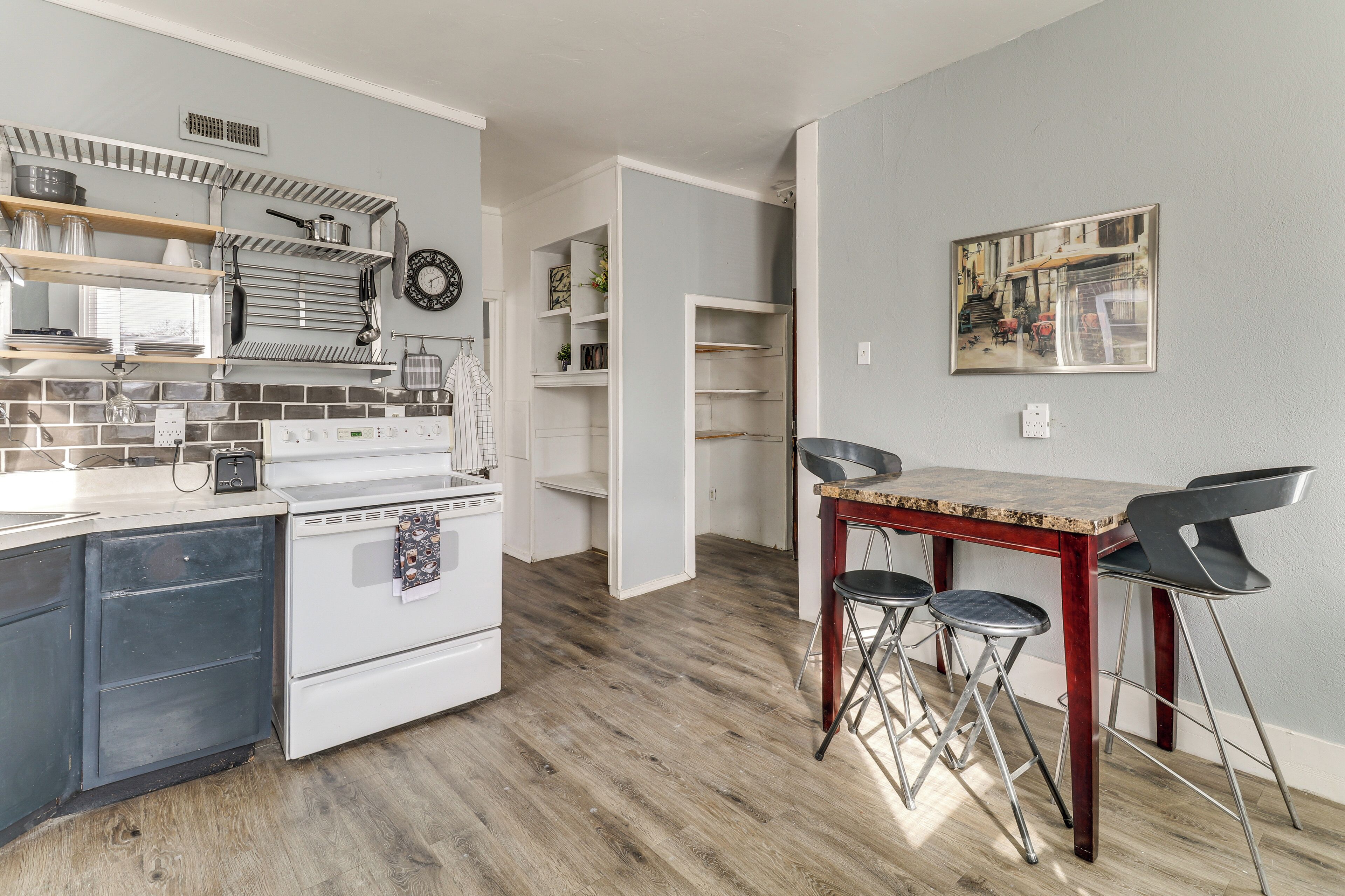 Apartment (1 Bedroom) | Interior