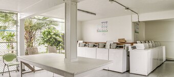 < 1 Mi to Dtwn Hilo: Comfy Condo w/ Pool Access