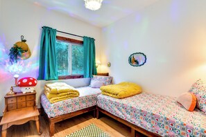 House (2 Bedrooms) | Interior - Retro Retreat in Rhododendron! Unique Mt Hood Base (Rhododendron)