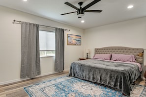 Apartment (1 Bedroom) | Interior - 'the Hangar Retreat' Aviation-themed Stay in Lutz (Lutz)
