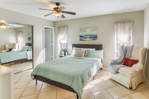 House (3 Bedrooms) | Interior - Stay & 'sea' Port Charlotte: Family Home w/ Yard (Port Charlotte)