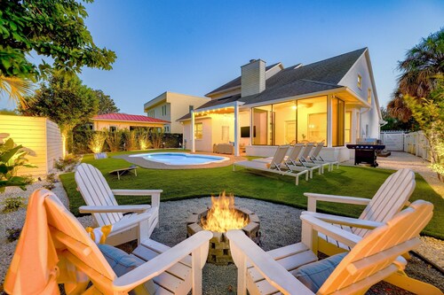Beachside Oasis: Heated Pool + Game Room Fun