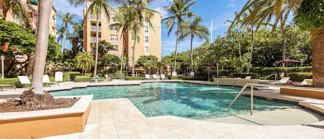 อพาร์ทเมนท์ (2 Bedrooms) | ด้านหน้าที่พัก