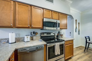 Interior - 8 Mi to Dtwn Naples: Condo w/ Resort Amenities! (Naples)
