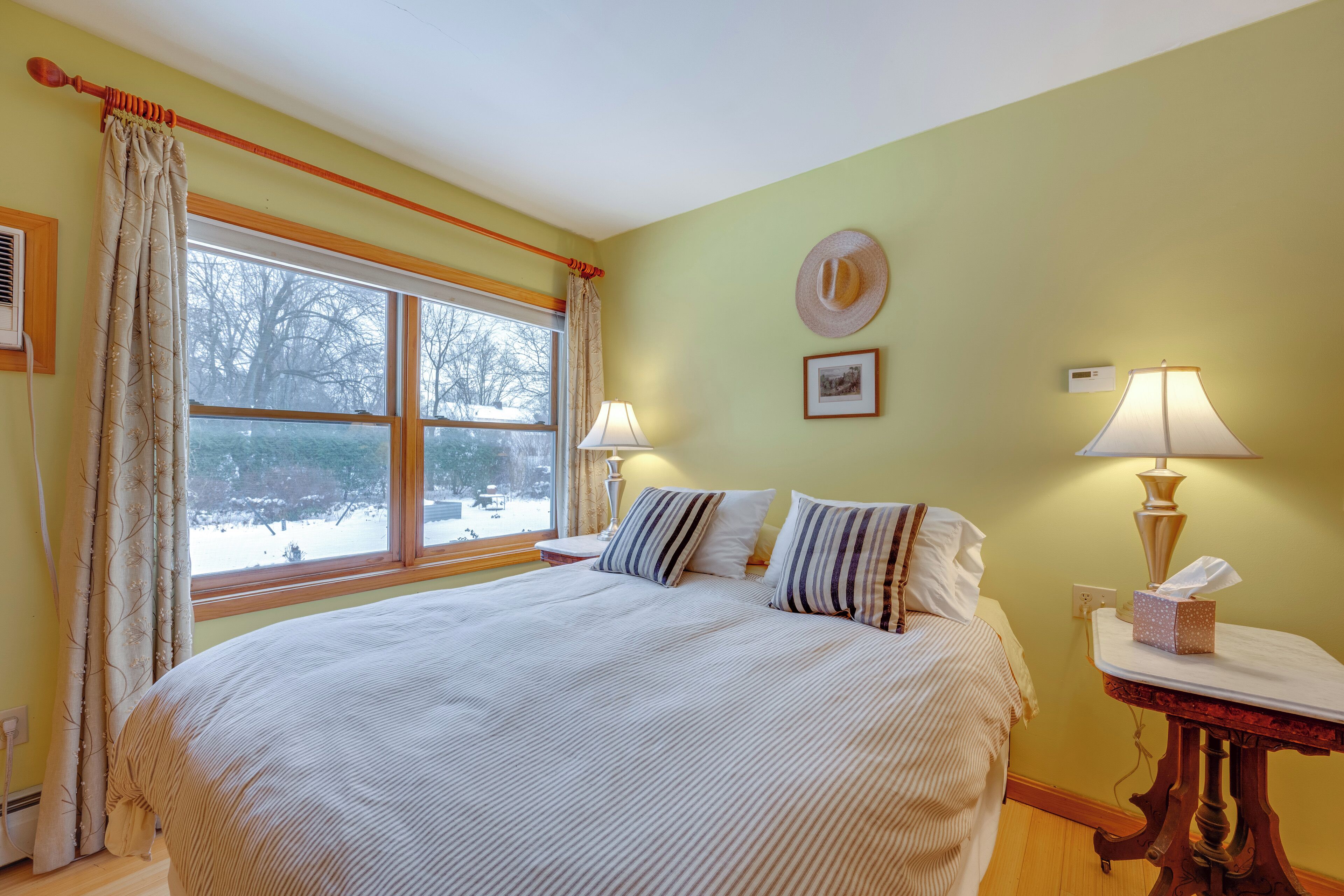 Apartment (1 Bedroom) | Interior