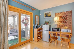 Apartment (1 Bedroom) | Interior - 2 Mi to Main Street! Cozy Burlington Guest Suite (Burlington)