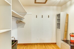 Interior - Wooded Retreat w/ Private Hot Tub in Evergreen (Evergreen)