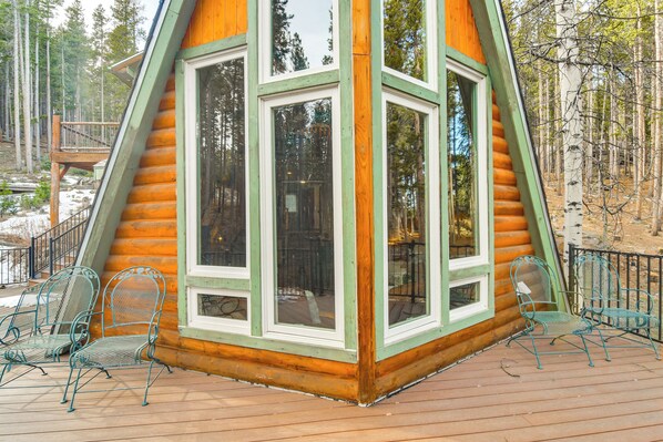 Interior - Wooded Retreat w/ Private Hot Tub in Evergreen (Evergreen)