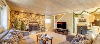 Hot Tub + Game Room: Group Getaway in Big Bear!