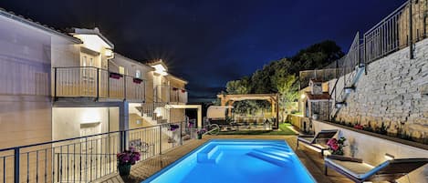 Outdoor pool, a heated pool