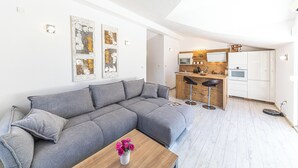 Uklassifisert bilde, 2 av 64, knapp