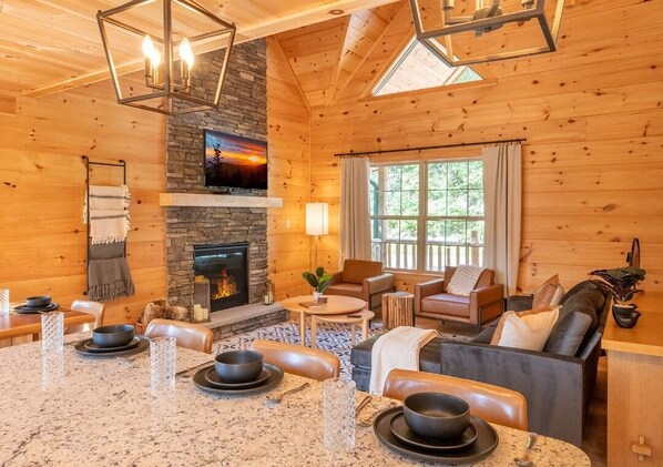 Interior - Heated indoor pool | Hot tub | Game Room (Sevierville)
