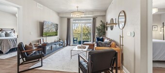 Luxury Penthouse · Harbor Views · Steps to Shops, Dining, and Waterfront