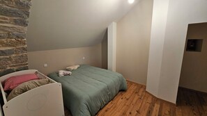 4 sovrum och sängkläder
