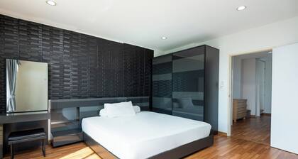 Spacious 3-bedroom apartment in charming Lat Krabang with AC