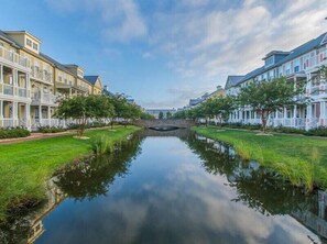 Property grounds - 67th St. Condo in Sunset Island, New for 2026! Indoor & Outdoor Pools (Ocean City)