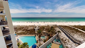Condo, 3 Bedrooms | Pool