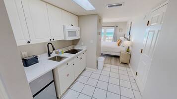 Studio | Iron/ironing board, free WiFi