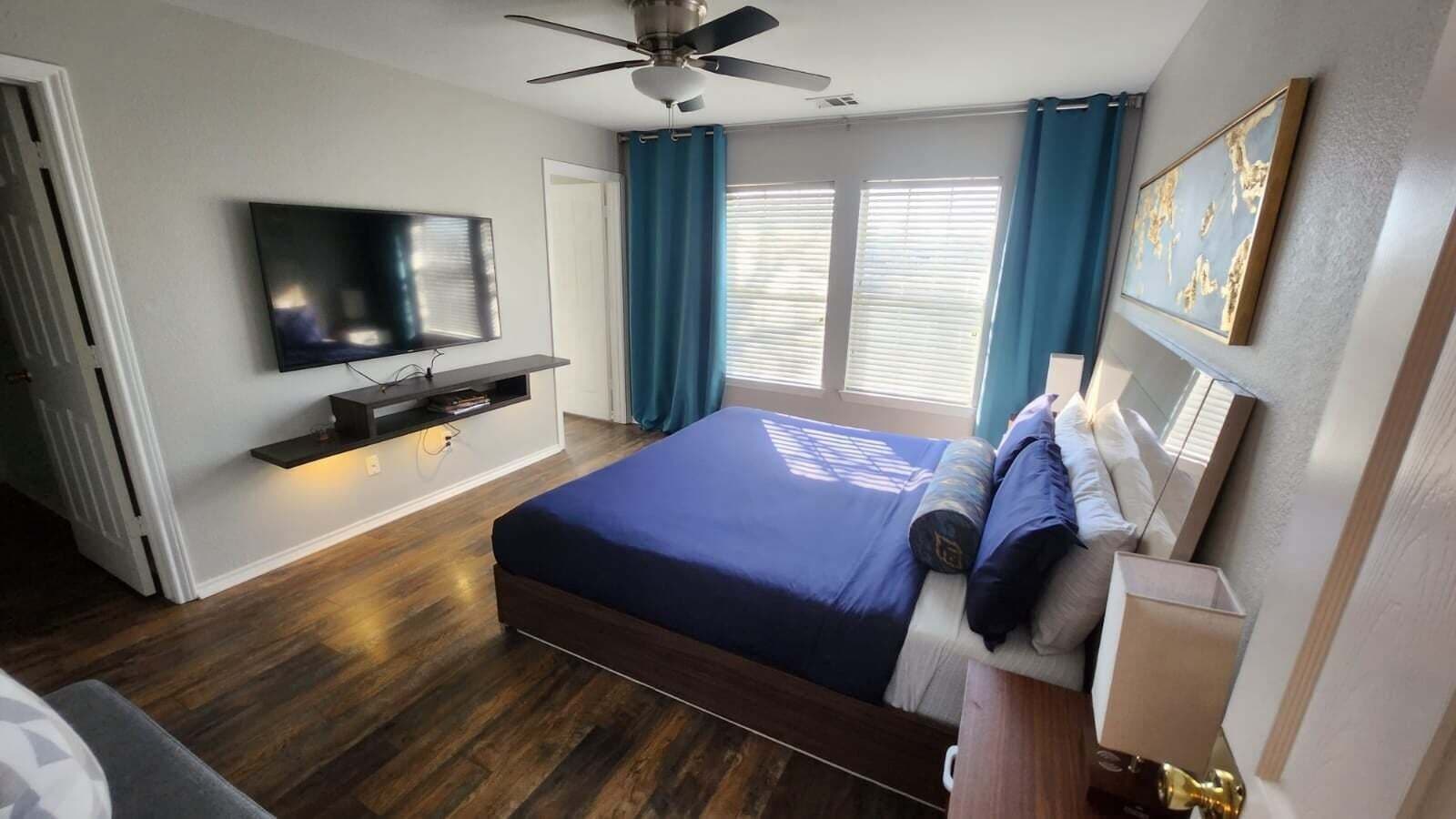 Duplex, 3 Bedrooms | 3 bedrooms, laptop workspace, iron/ironing board, free WiFi