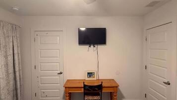 House, 3 Bedrooms | Interior