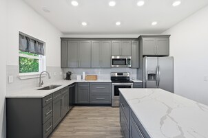 独立别墅, 3 间卧室 | 私人厨房 | 冰箱、烤箱、茶具/咖啡用具