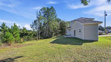 House, 3 Bedrooms | Exterior