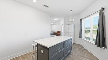Maison, 3 chambres | Intérieur
