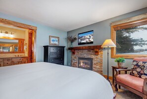 Condo, 2 Bedrooms | 2 bedrooms, iron/ironing board, free WiFi - Snow Flower 047 2 Bedroom Condo (Park City)