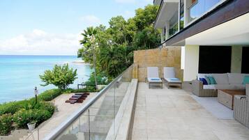 Condo, 3 Bedrooms | Property grounds