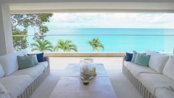 Condo, 3 Bedrooms | Interior