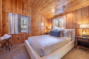Cabin, 3 Bedrooms - Midiron Golf Cabin 3 Bedroom Cabin (Kings Beach)