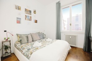 2 Schlafzimmer, Schreibtisch, Bügeleisen/Bügelbrett, kostenloses WLAN