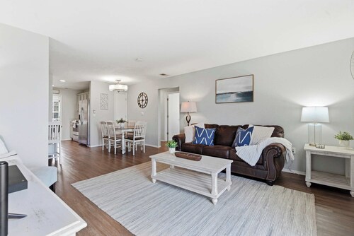 Ozark Viewpoint Retreat for 8