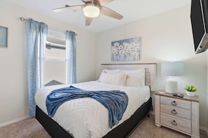 3 habitaciones, decoración personalizada y muebles diferentes 