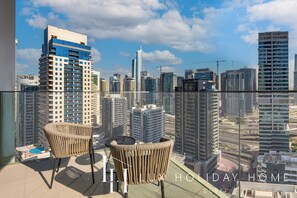 Terrace/patio - LUX The Dubai Marina Skyline Suite 2 (Dubai)