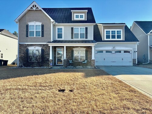 Cozy & Spacious 4BR / 3BA Home w/ Office & Screened Patio Near Fort Liberty