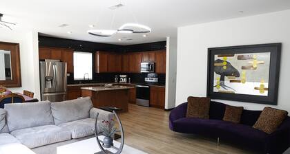 Designer Luxury Near Downtown Concord/Charlotte, NASCAR, and Renaissance Fair