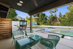 Property grounds - Casa Catalina 3bd+casita W/space & Full Kitchen (Palm Springs)