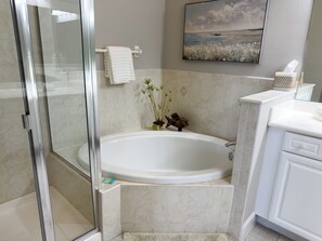 Shower, towels - Gorgeous lakeview sunsets from Cinnamon Beach 942! (Palm Coast)
