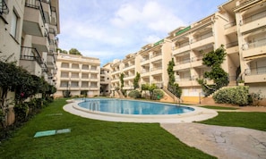 Outdoor pool - Apartment in Cargador With Beach Views (Alcala de Xivert)