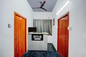 Reception - Hotel O Vijaywada Bus Terminal (Vijayawada)