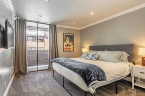 3 bedrooms, free WiFi, bed sheets - The Mammoth Nook-2 Bedroom+Loft close to the Village! (Mammoth Lakes)