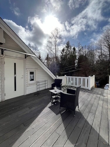 A beautiful home in nature near a lake- just 10 min from citycenter and airport-