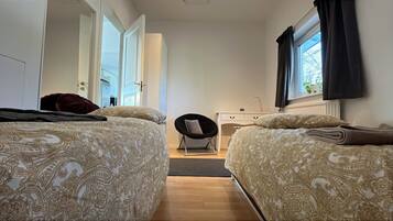 3 sovrum, strykjärn/strykbräda, internet och sängkläder