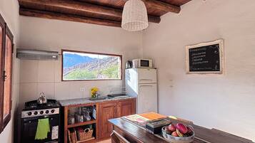 Refrigerador, microondas, horno, cafetera/tetera
