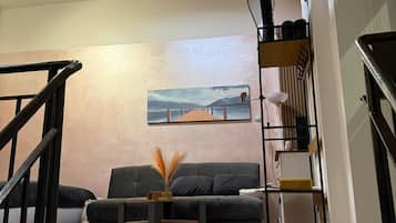 Basic Apartment, Non Smoking | Interior