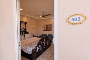Premium Room with Shared Terrace | Egyptian cotton sheets, premium bedding, pillowtop beds - Ved Mahal (Jaipur)